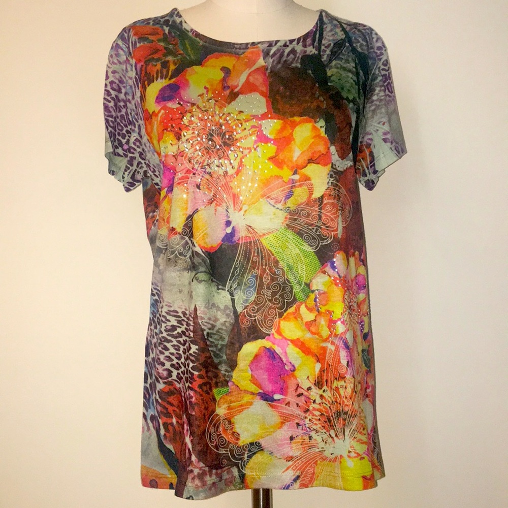 Women’s tee